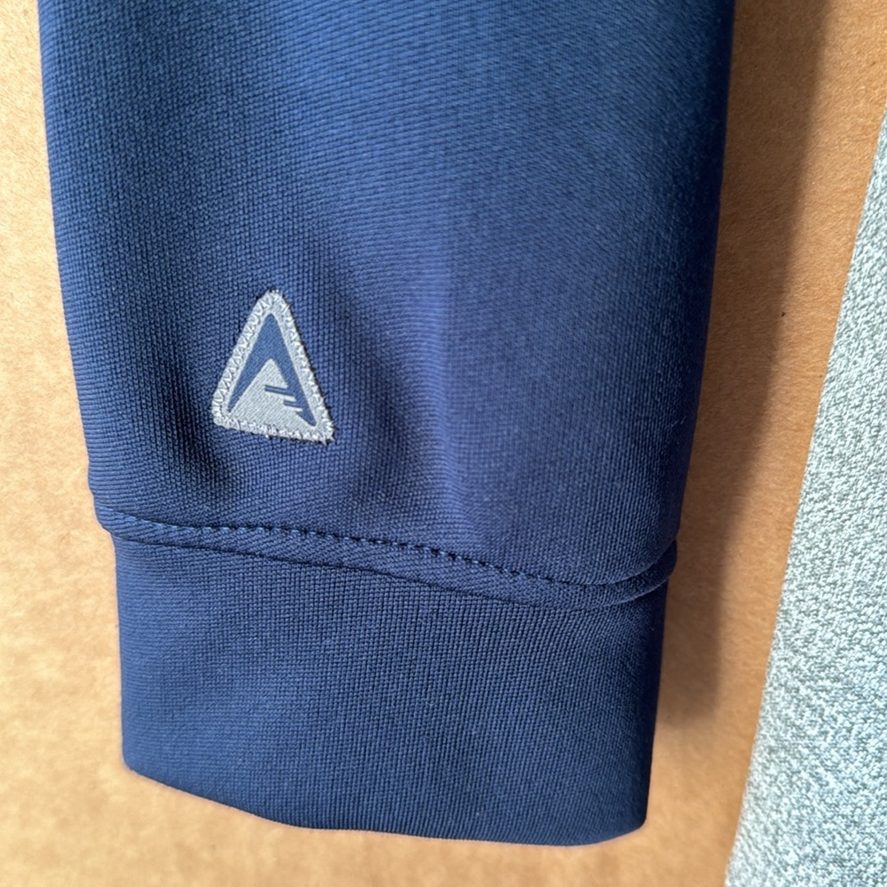Chicago Cubs 3/4 zip up pullover. - Picture 5 of 6